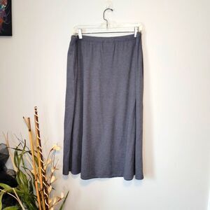 🌴NWT NATIONAL Grey Jersey Knit Skirt